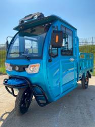 Трицикл грузовой GreenCamel Тендер D1500 (60V 1000W) кабина, понижающая синий купить в Воронеже